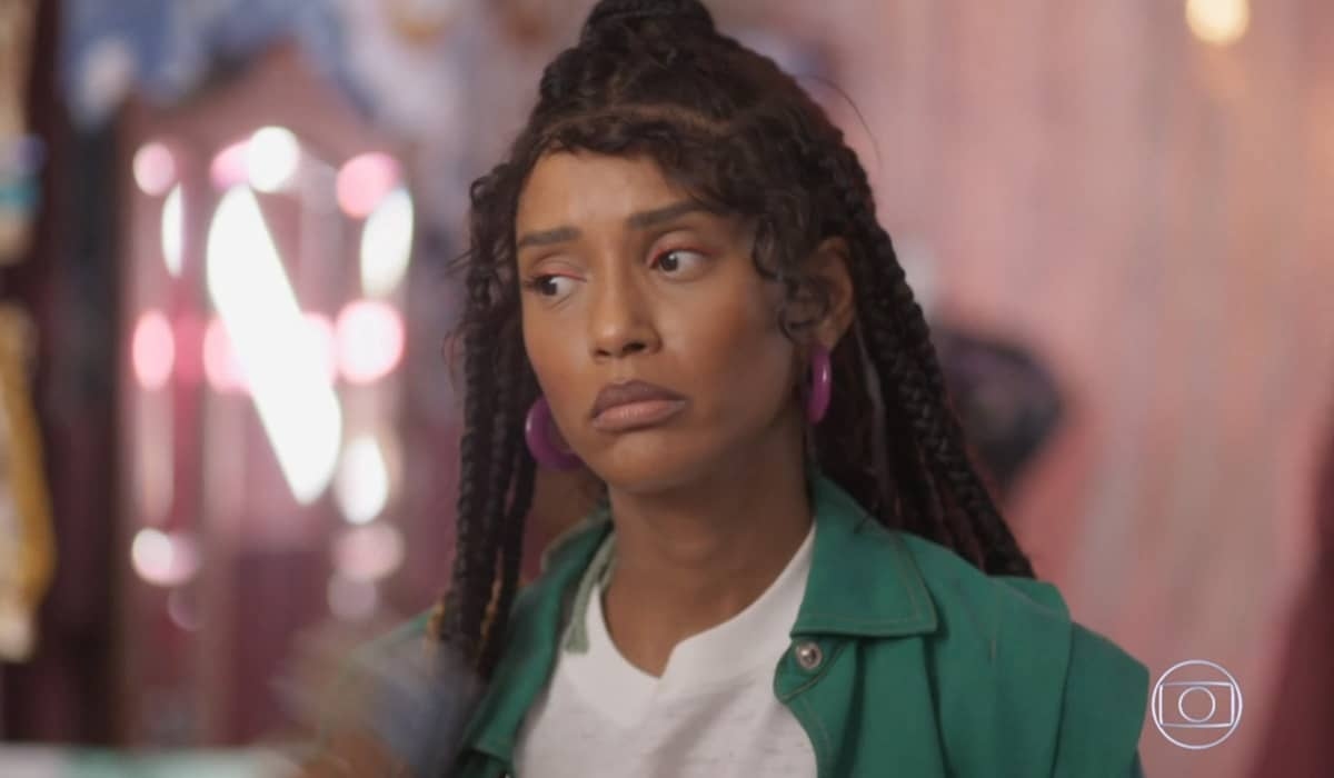 Anita revela como conheceu Clarice em Cara e Coragem