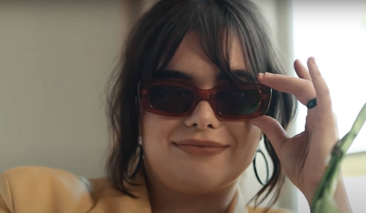 Barbie Ferreira se junta a Ariana DeBose em novo thriller do Prime Video