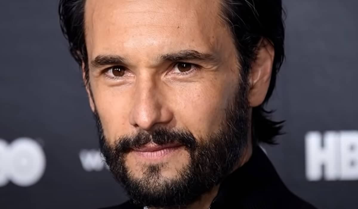 'Wolf Pack': Rodrigo Santoro se une ao elenco de nova série da Paramount+