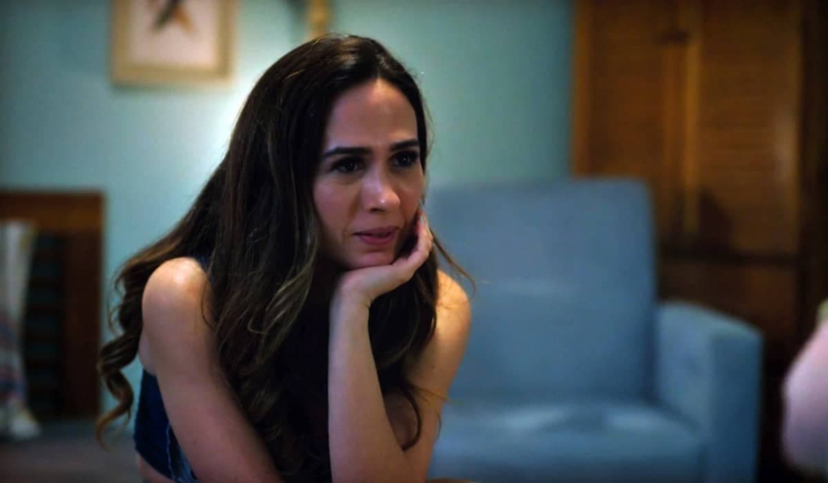 Após salão de beleza, Anely também é demitida da sorveteira em Terra e Paixão