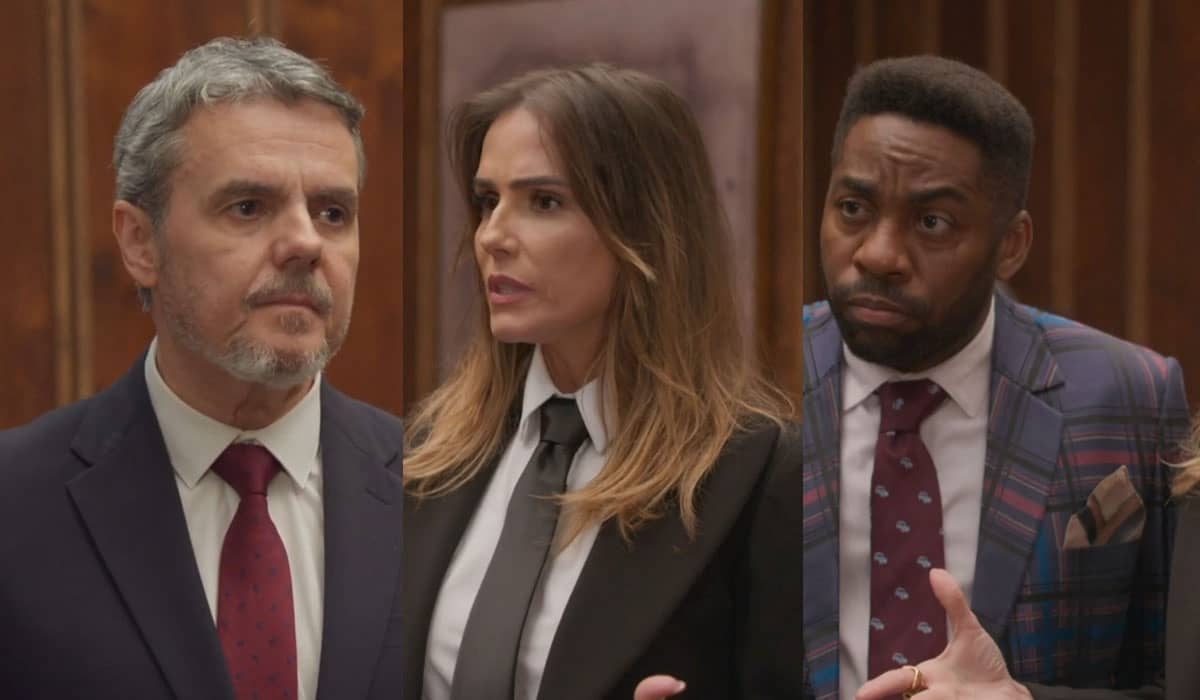 Roberto ouve Lara dizer que está apaixonada por Mário em Elas por Elas