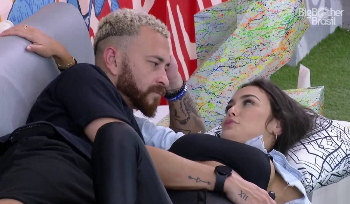 Fred e Larissa defendem união do grupo para combater adversários no BBB 23