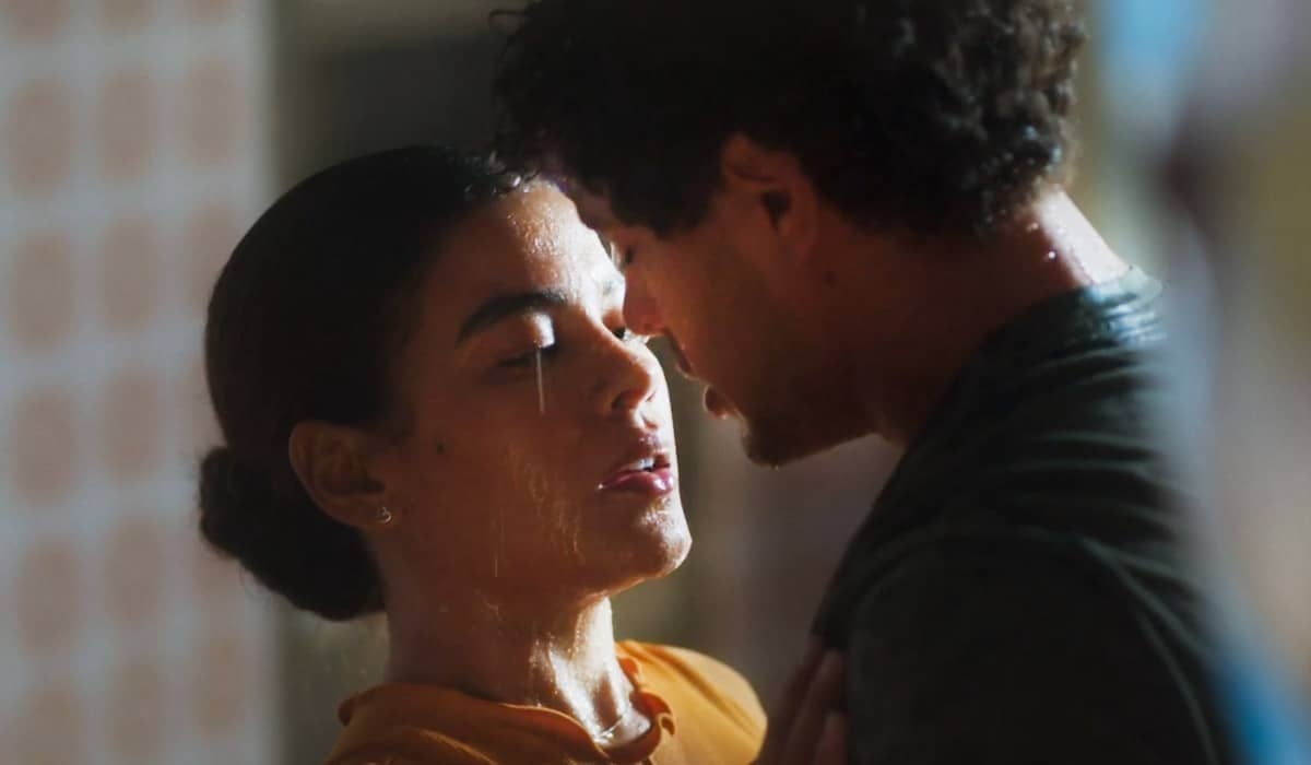 Jenifer fica tentada a abandonar Icaes e ir para a Guatemala com Eduardo em Vai na Fé