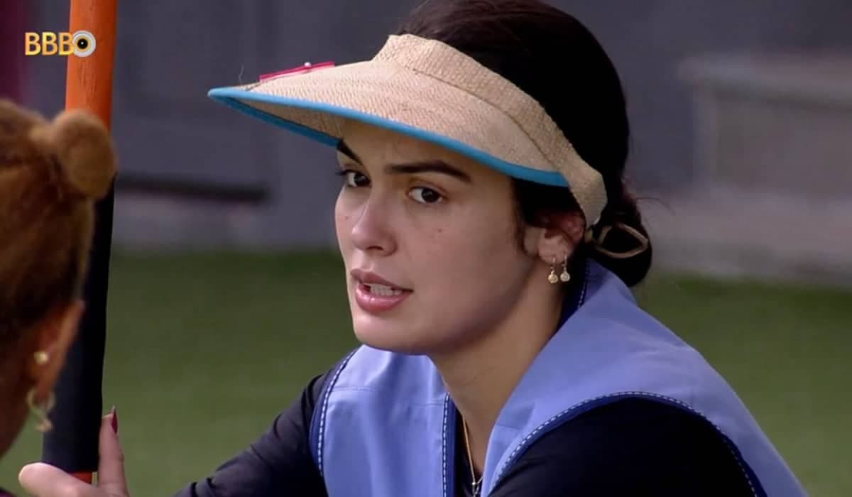 Larissa é acusada de passar informações falsas no BBB 23 e fica visada por internautas