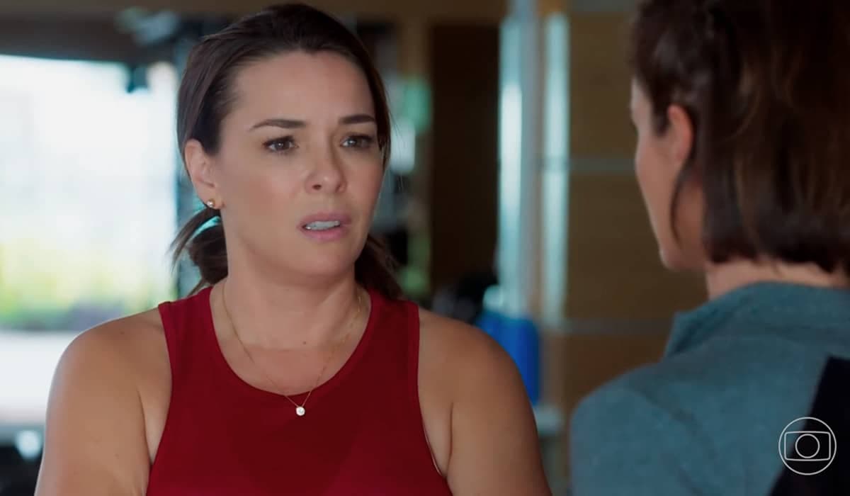 Clara toma uma atitude e começa novo trabalho na empresa em Vai na Fé