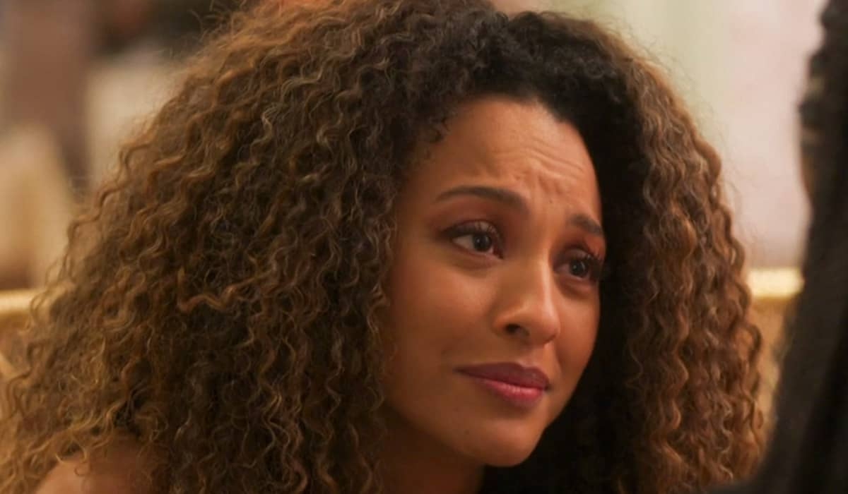 Sol é ovacionada em show lotado na novela Vai na Fé