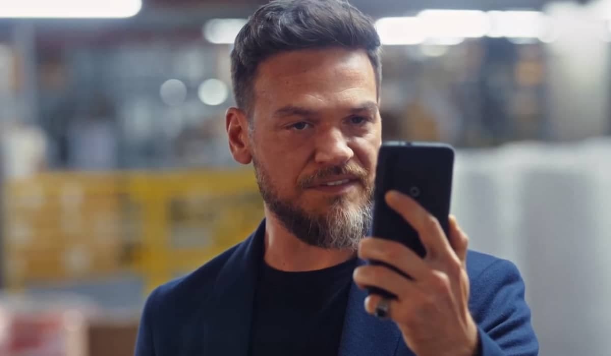 Theo é levado à delegacia e encara destino cruel em Vai na Fé