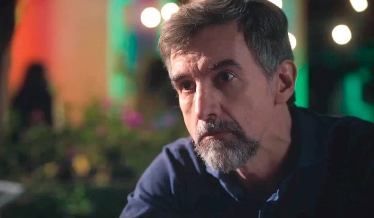Ademir investiga morte de Daniel, mas leva um tiro em Terra e Paixão