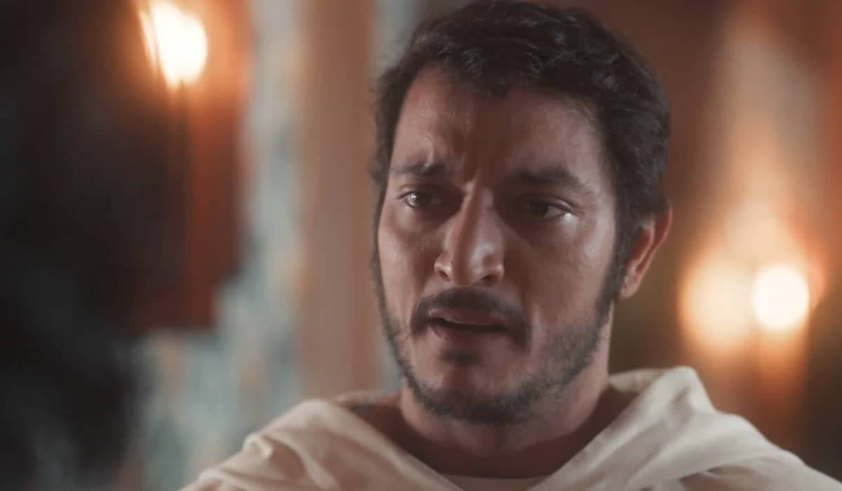 Após acidente tenso, frei João recebe a ajuda de Jesus e chega ao hospital em Amor Perfeito