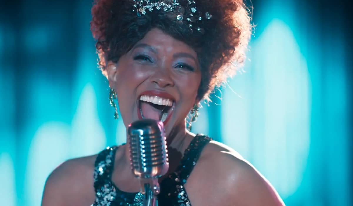 Aparecida inicia carreira de sucesso como cantora no final de Amor Perfeito