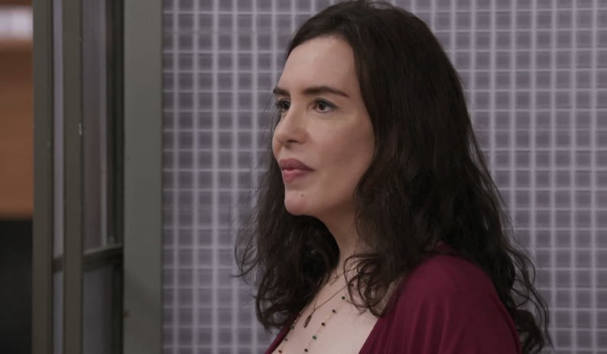 Renée gasta suas economias para comprar remédio de Wagner em Elas por Elas