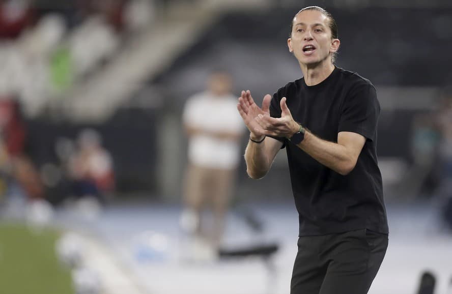 Flamengo e Palmeiras vencem e acirram disputa pela liderança do Brasileirão
