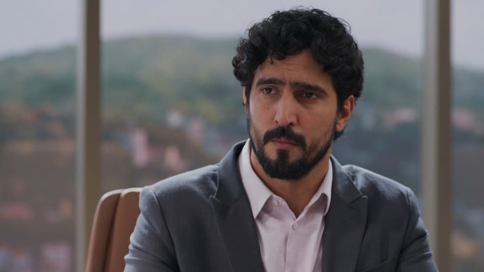 Ivan cai em golpe e é preso em Vale Tudo: episódio desta segunda-feira surpreende fãs