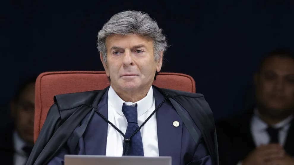 Voto de Fux no STF reacende debate sobre competência da Corte em julgamento de Bolsonaro