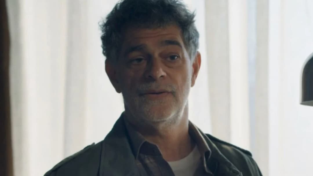 Três Graças: Rogério aterroriza Arminda e Misael assume autoria de atentado em sábado explosivo