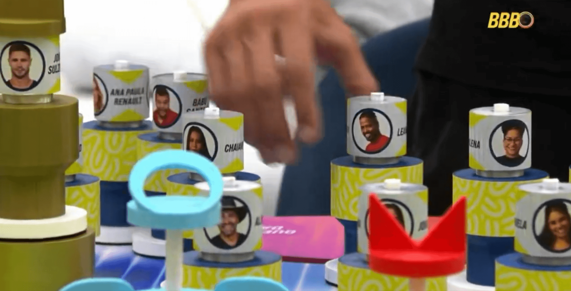 BBB 26: Quem Jonas vai indicar pro paredão? Líder define alvo e grupos traçam estratégias de guerra no BBB 26