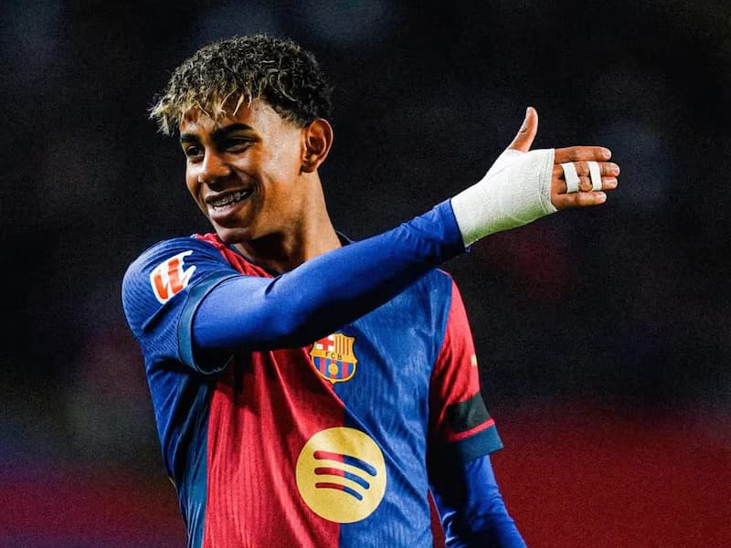 Barcelona vence o Levante no Camp Nou e reassume a liderança da LaLiga