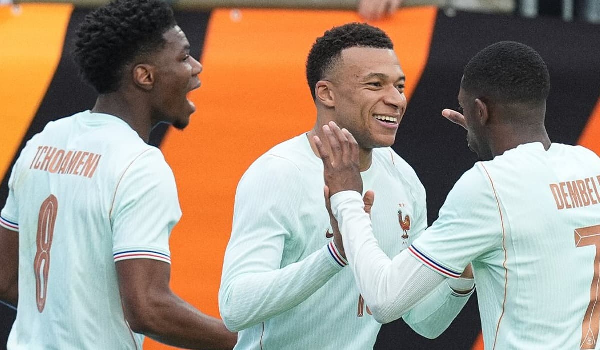 Mbappé marca contra o Brasil!