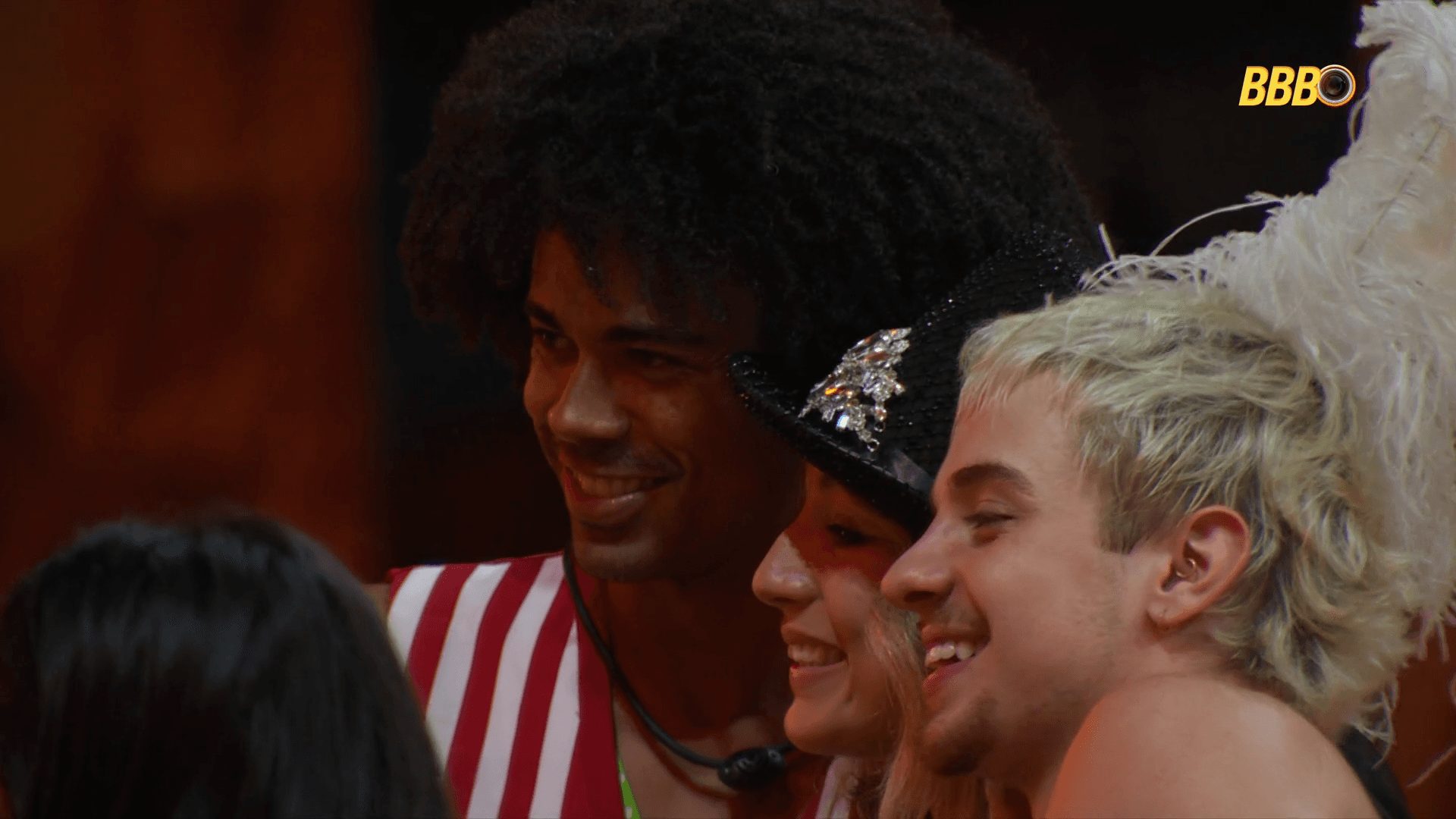 "Avisa o Formigueiro que eu voltei!": Breno e Juliano chocam rivais ao retornarem para a casa