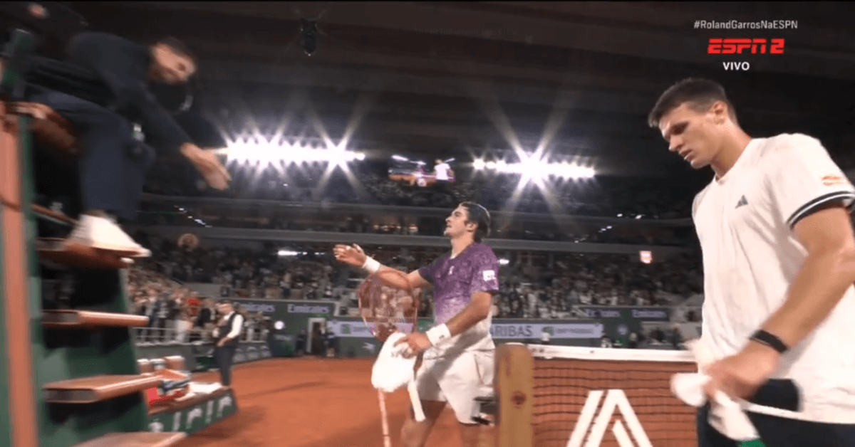 Fim do sonho em Paris: João Fonseca é derrotado por Jakub Mensik e dá adeus a Roland Garros
