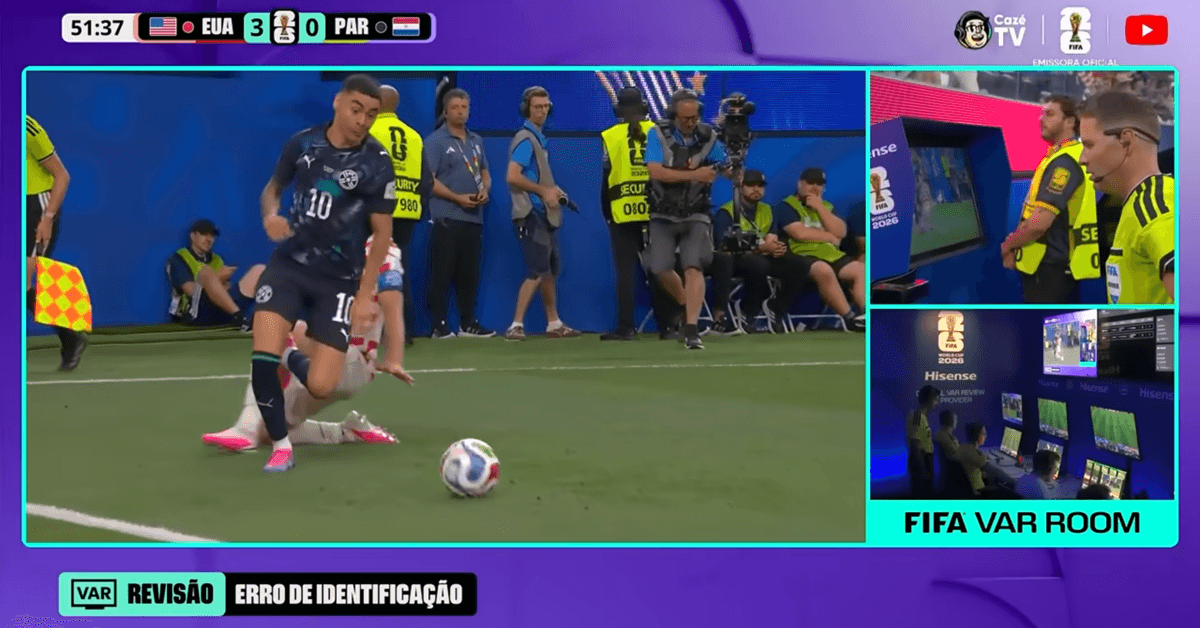 Novas regras da FIFA: Almirón é expulso por cobrir a boca e soma punições inéditas na Copa