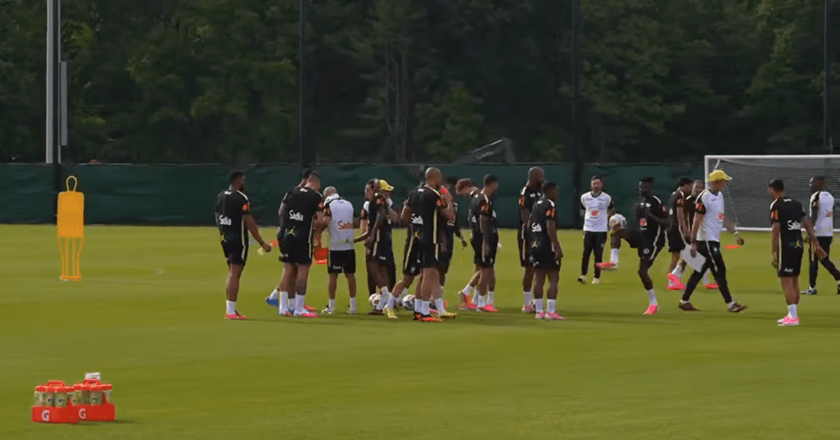 Ancelotti descarta corte, e Neymar tem previsão para voltar a treinar no campo