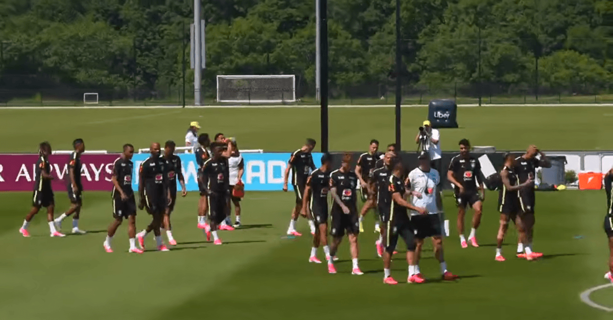 Clima na Seleção: Casemiro e Endrick treinam juntos após polêmica com carrinho