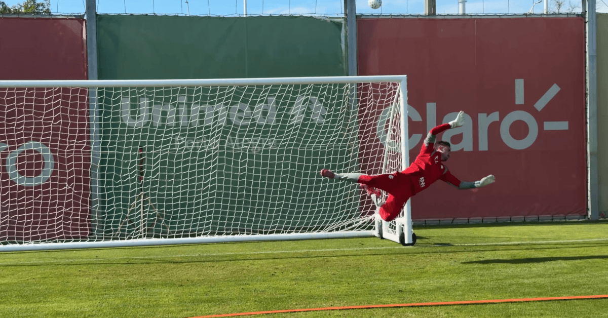 Cruzeiro acerta empréstimo do goleiro Matheus Cunha ao Internacional