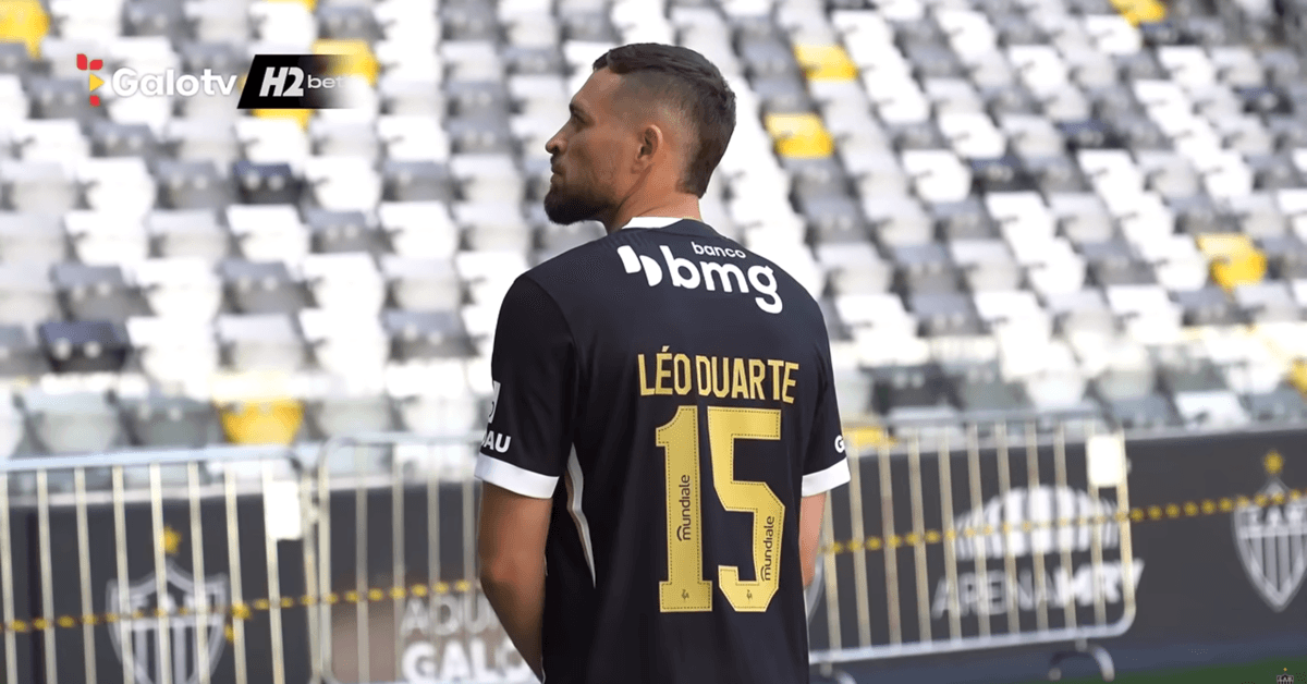 Atlético-MG oficializa contratação do zagueiro Léo Duarte