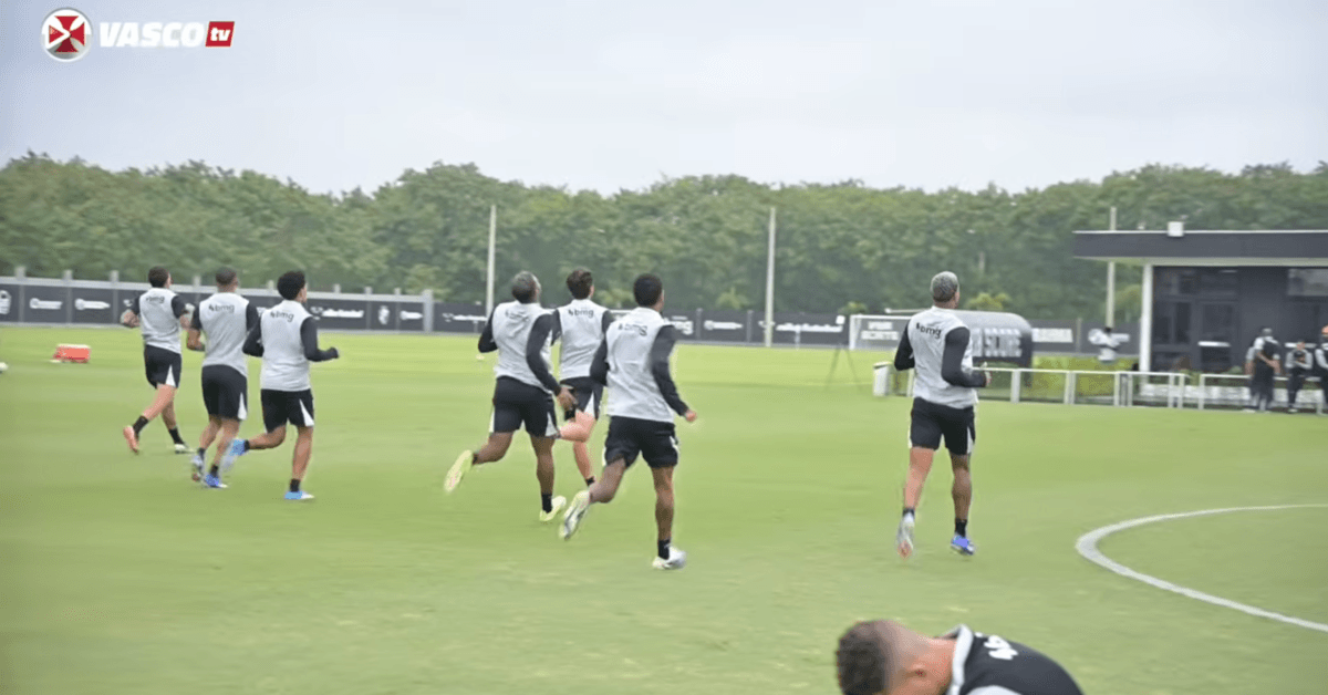 Vasco vence o Boavista em jogo-treino e comemora retorno de Jair após lesão grave