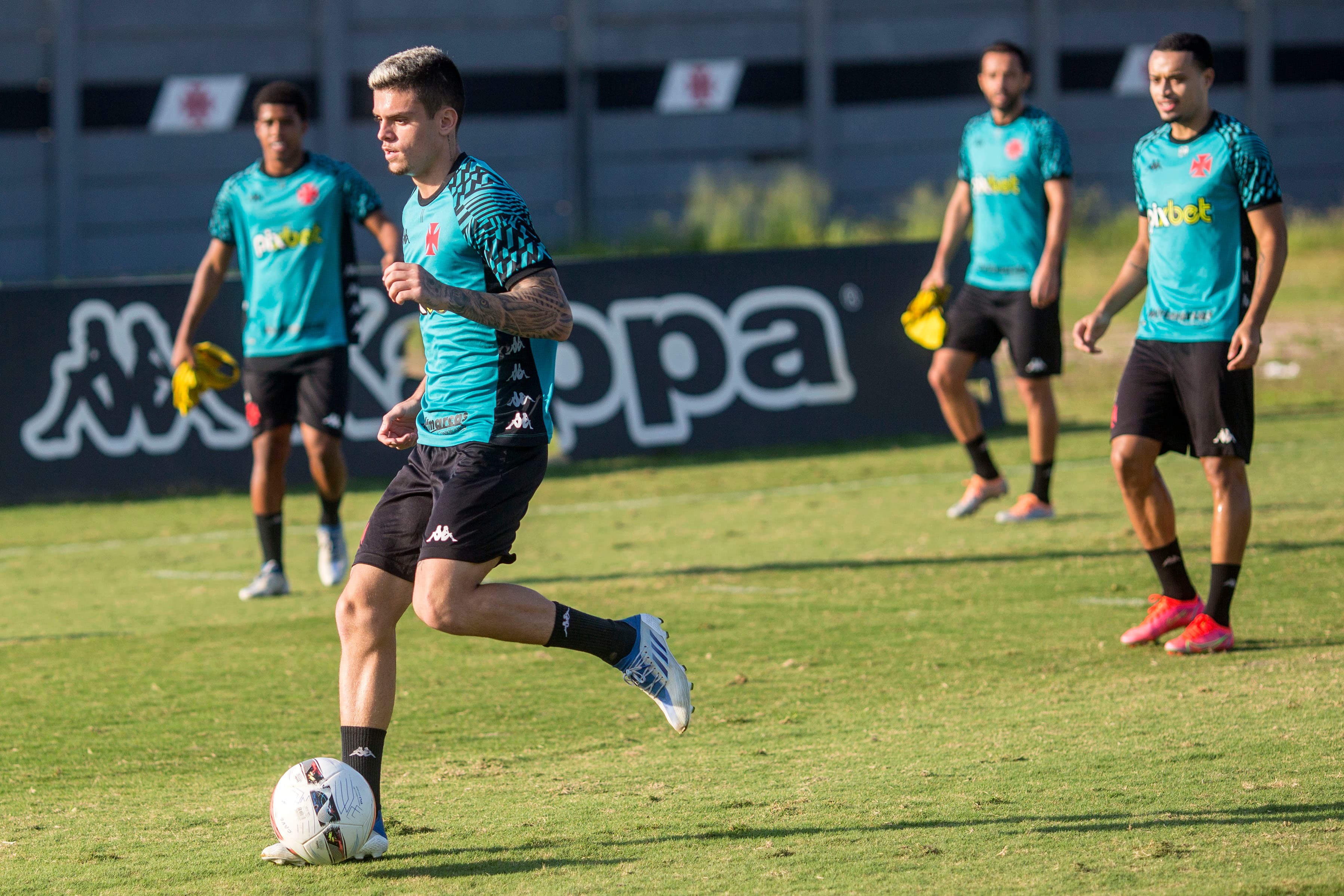 Venda de Gabriel Pec ao Cruzeiro deve render cerca de R$ 21,7 milhões ao Vasco