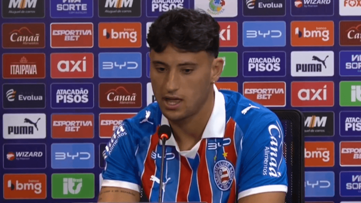 Alejo Véliz é apresentado à torcida do Bahia na Arena Fonte Nova
