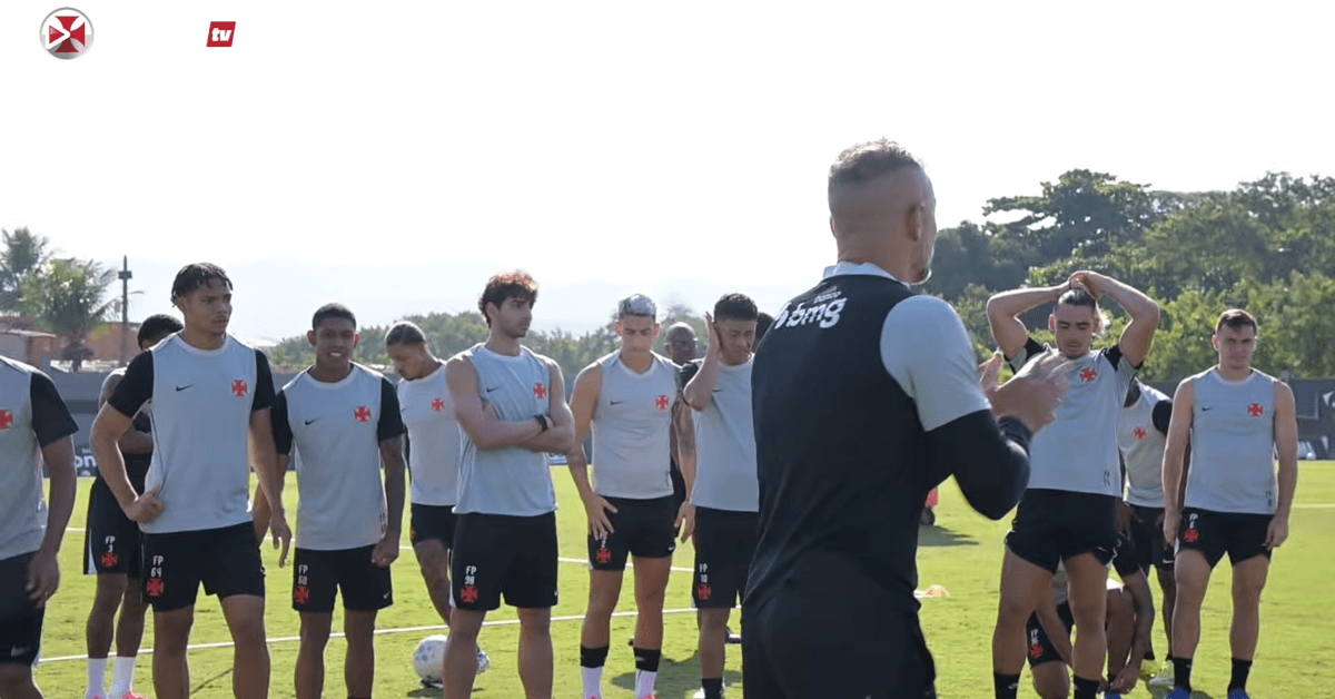 Sem técnico, Vasco faz contato com Vitor Pereira, recém-saído do Nottingham Forest