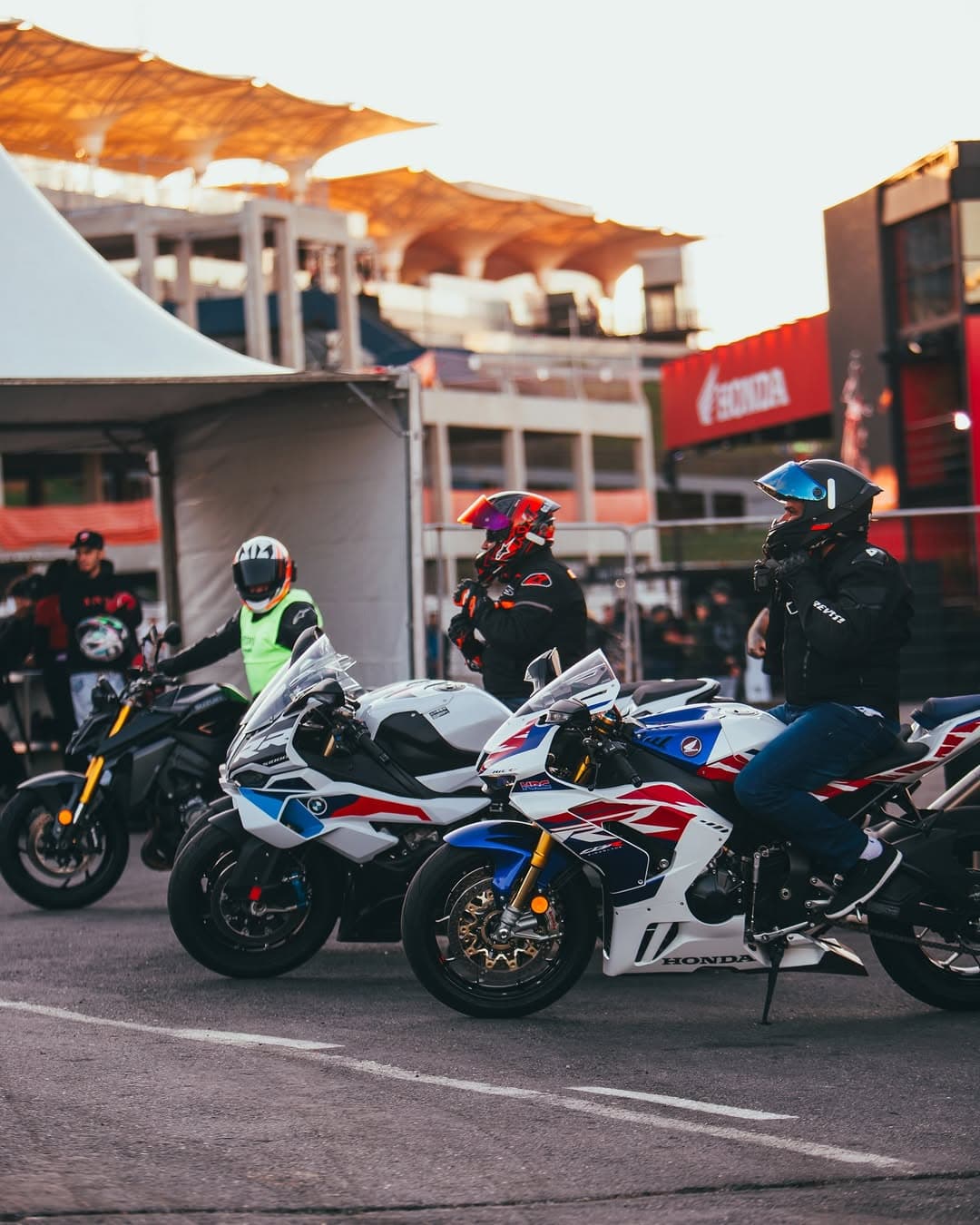 Suhai Festival Interlagos 2026 começa em São Paulo com divisão entre motos e carros