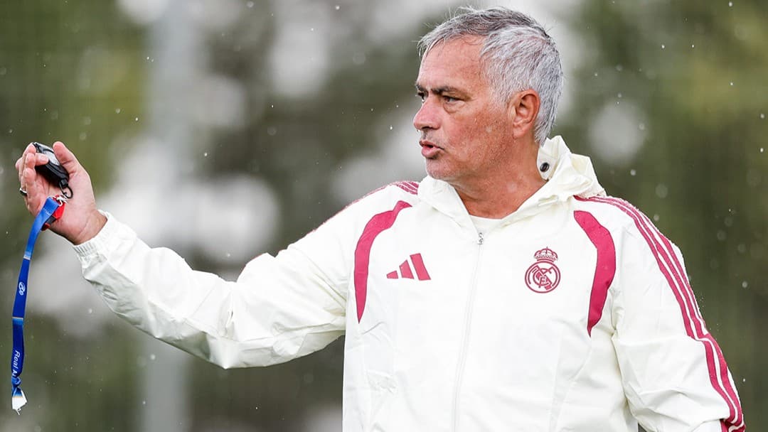 Real Madrid e Barcelona disputam últimos amistosos de pré-temporada neste domingo